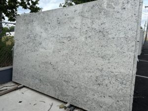 granite-colonial-white
